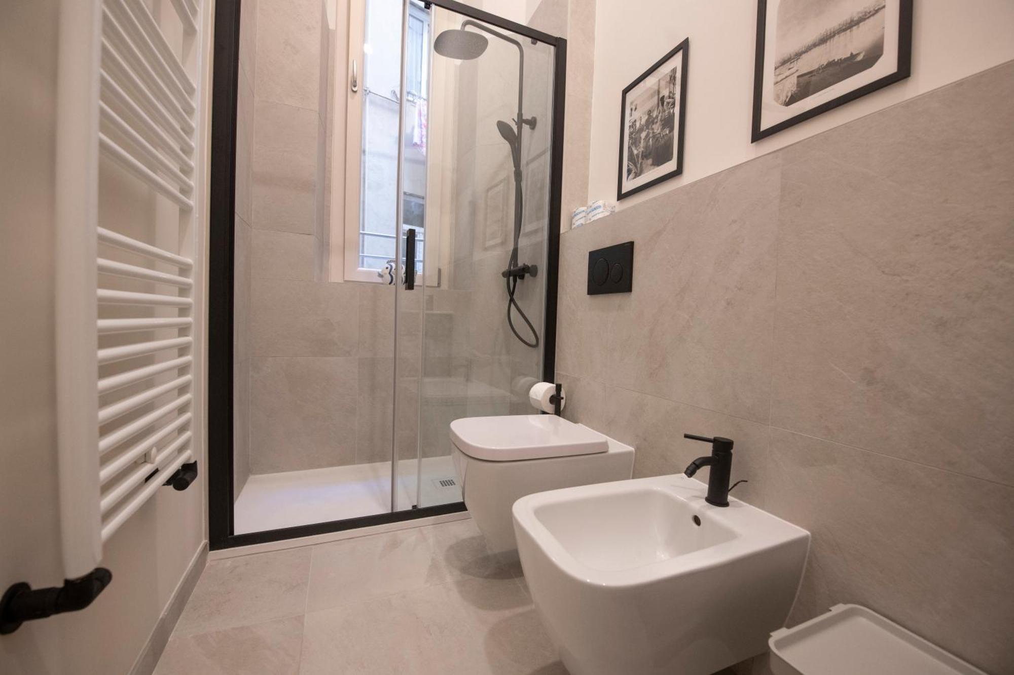 227 - Largo Zecca Luxury Apartment - Nel Cuore Del Centro Di Genova Exterior photo
